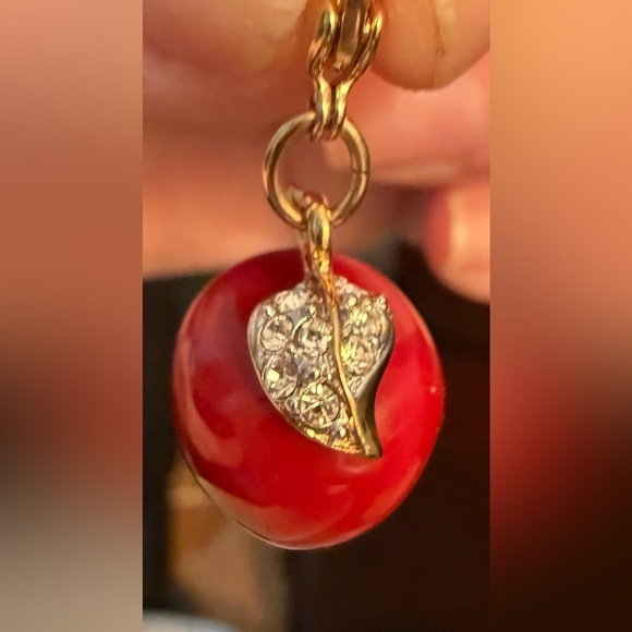 Kenneth Jay Lane Vintage Red Apple Pendant/charm - Picture 1 of 2